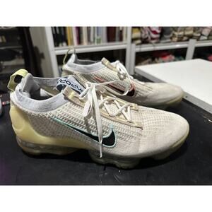 Nike Air VaporMax Flyknit 2021 'Mismatched Swoosh' Sz 10.5 - DQ7633-100